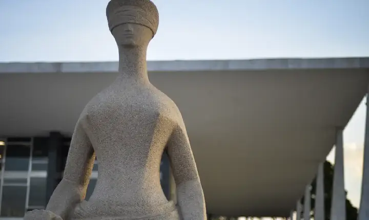 STF adia conclusão de julgamento sobre nepotismo em cargos públicos 