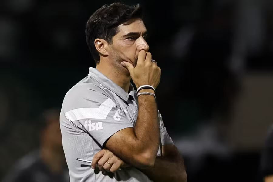 ABEL FERREIRA VOLTA A RECLAMAR DE BARUERI E DIZ QUE TITE É MELHOR QUE ELE