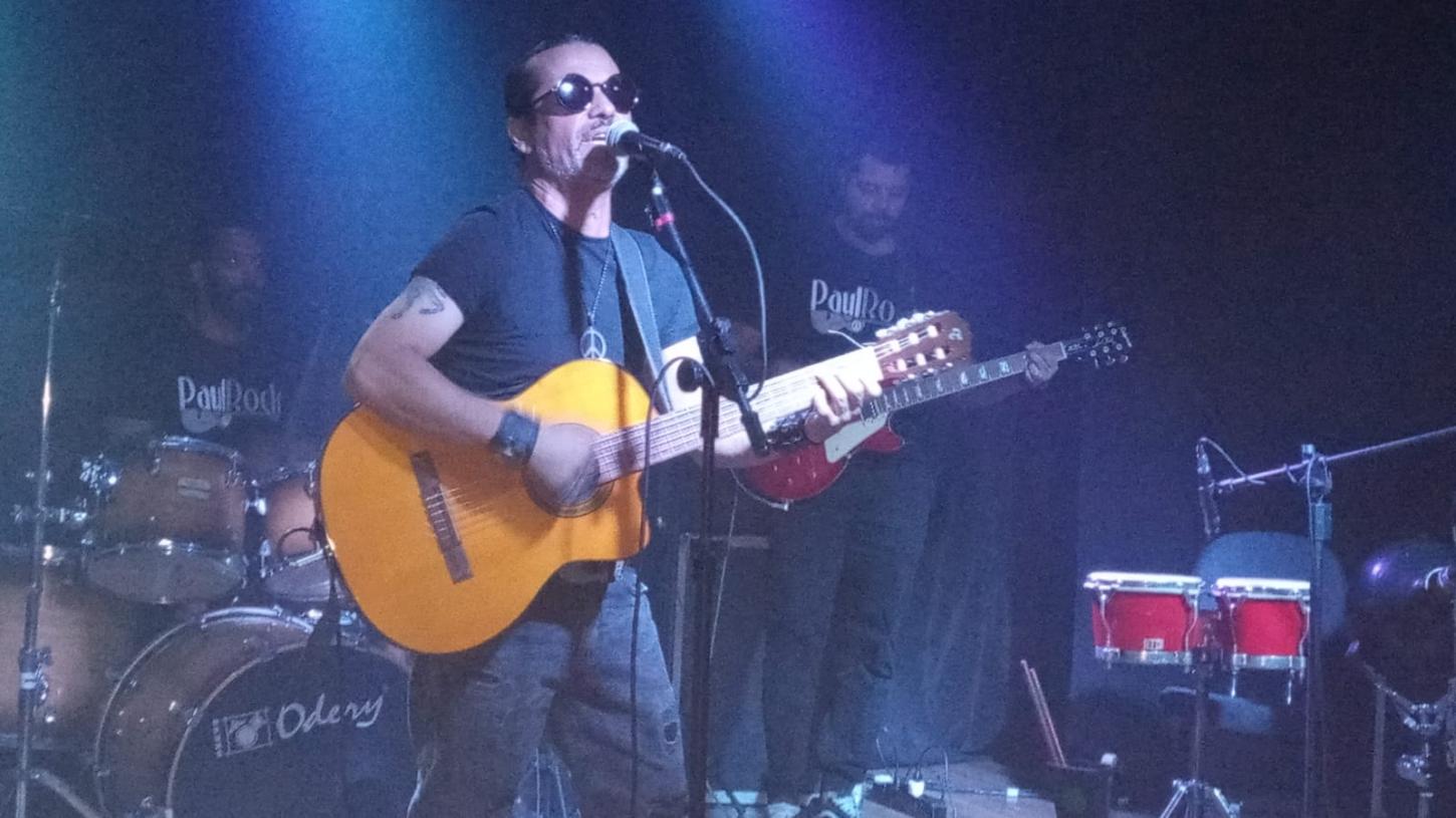 PAUL ROCK CELEBRA 40 ANOS DE CARREIRA COM SHOW HISTÓRICO