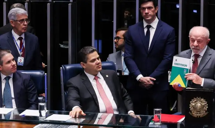 Congresso promulga emenda de aposentadoria especial de agente de saúde